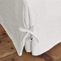 Cache-sommier à Nouettes Lin Lavé 13 Cache-sommier à Nouettes Lin Lavé -Magasin De Literie cache sommier blanc zoom