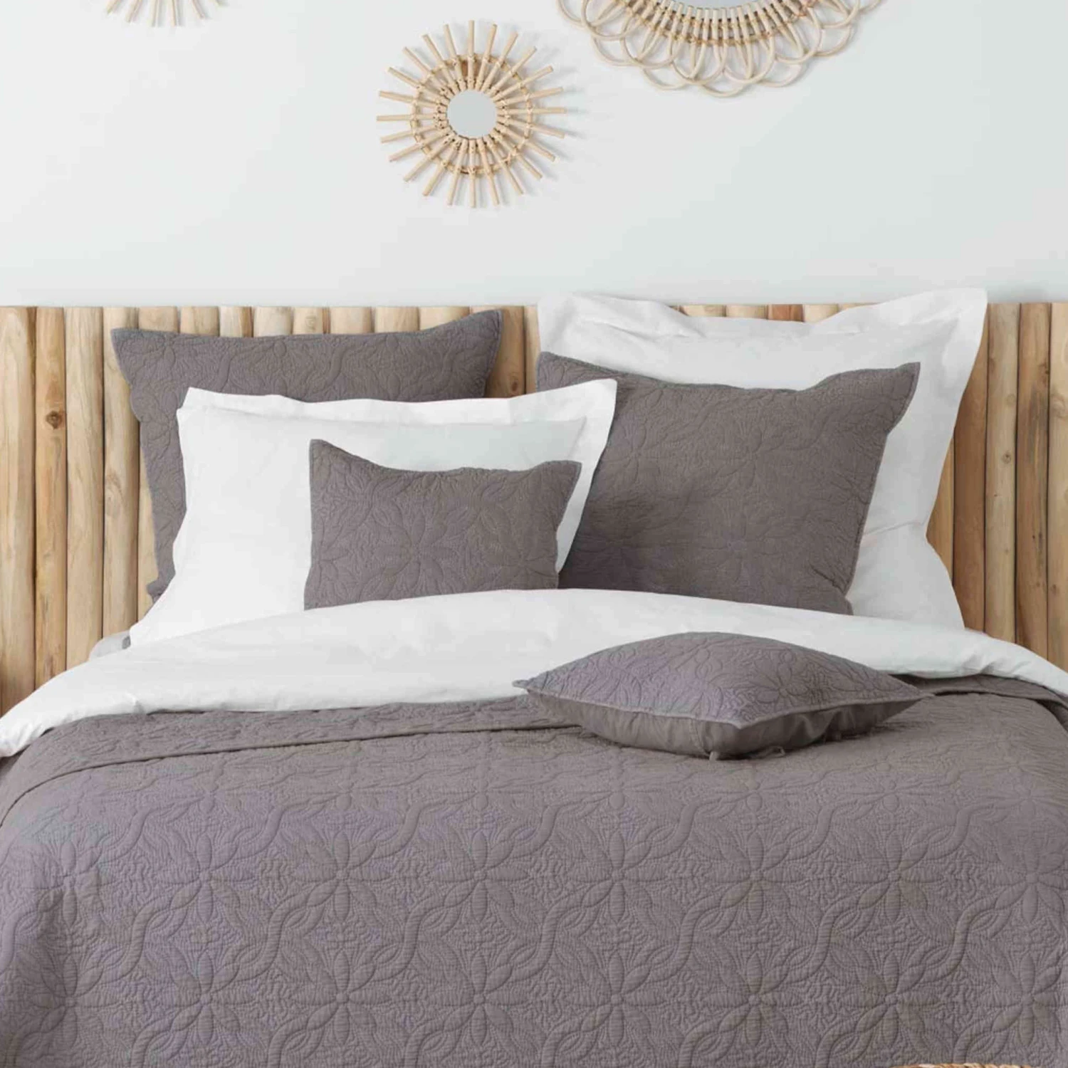 Couvre-lit Microfibre Lavée Matelassé Florette 240x220 Cm 4 Couvre-lit Microfibre Lavée Matelassé Florette 240x220 Cm – Image 2