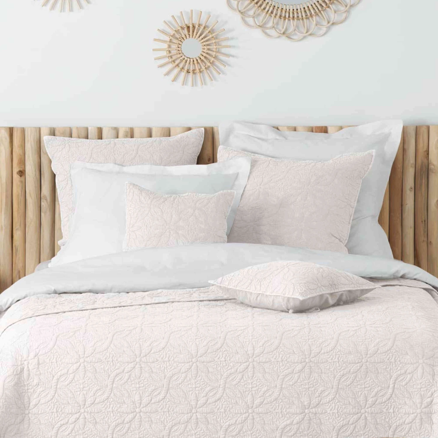 Couvre-lit Microfibre Lavée Matelassé Florette 240x220 Cm 7 Couvre-lit Microfibre Lavée Matelassé Florette 240x220 Cm – Image 5