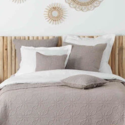 Couvre-lit Microfibre Lavée Matelassé Florette 240x220 Cm 24 Couvre-lit Microfibre Lavée Matelassé Florette 240x220 Cm -Magasin De Literie couvre lit florette taupe zoom