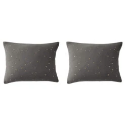 Lot De 2 Taies D'oreillers à Pois Brodés Double Gaze De Coton 35 Lot De 2 Taies D'oreillers à Pois Brodés Double Gaze De Coton -Magasin De Literie lot taie oreiller rectangle chic anthra fond blanc