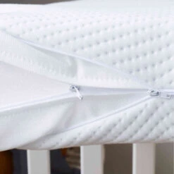Matelas Bébé Allergostop Déhoussable Et Lavable 9 Matelas Bébé Allergostop Déhoussable Et Lavable -Magasin De Literie matelas b b allergostop d houssable et lavable zoom fermetures