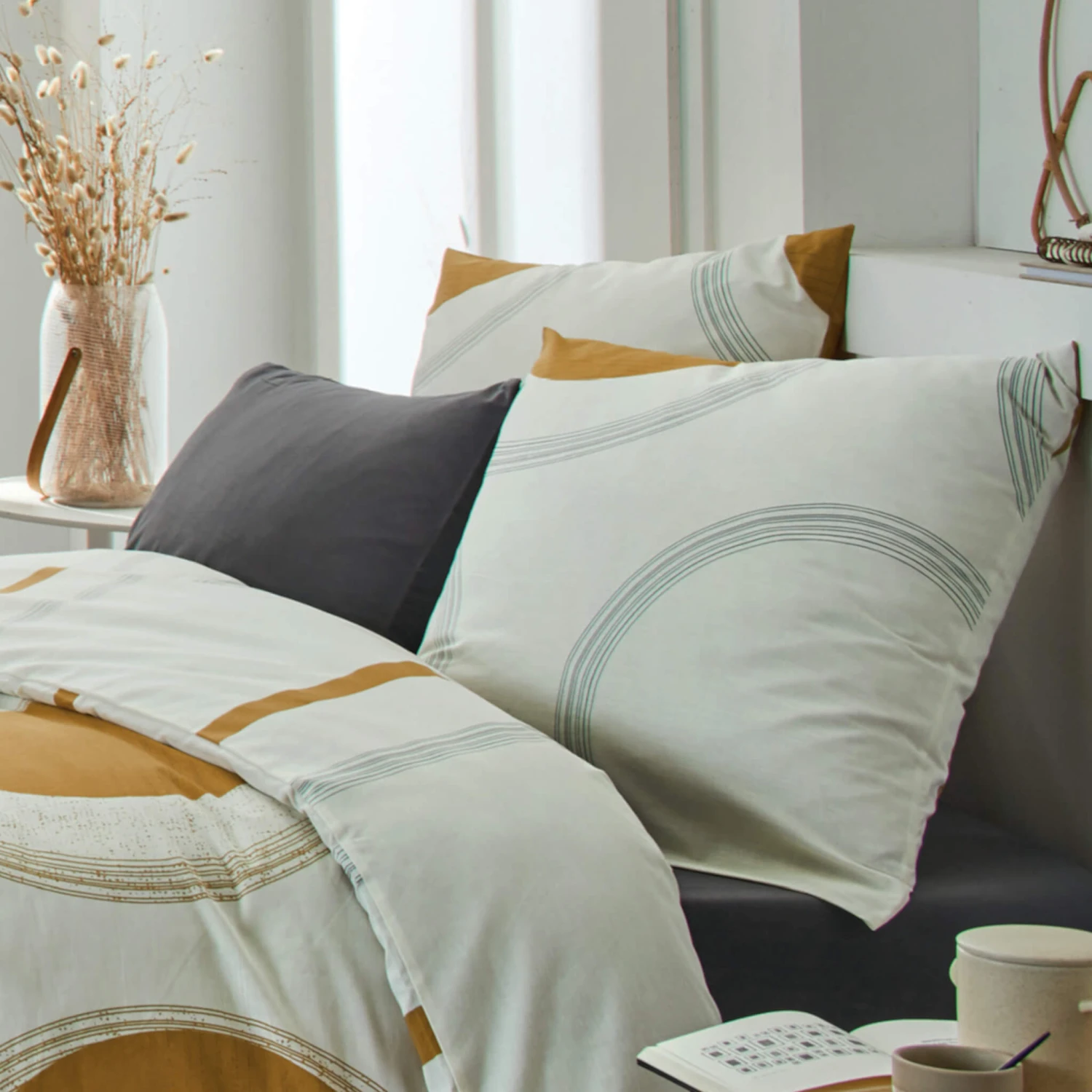 Parure De Lit On Anthracite 4 Parure De Lit On Anthracite – Image 2