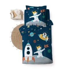 Parure De Lit Enfant Fusée 140x200 -Magasin De Literie parure de lit fusee vue dessus fond blanc