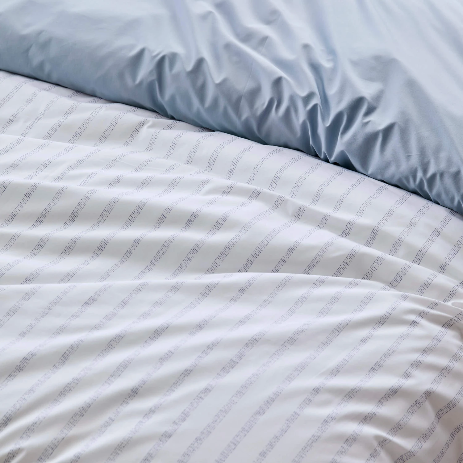 Parure De Lit Percale Gaby Baltique - Tradilinge 4 Parure De Lit Percale Gaby Baltique - Tradilinge – Image 2