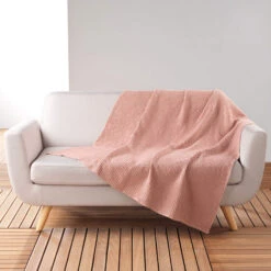 Plaid Gaufrette En Coton Uni 125x150 Cm 20 Plaid Gaufrette En Coton Uni 125x150 Cm -Magasin De Literie plaid gaufrette rose