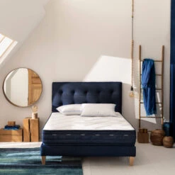 Ensemble Matelas Ressorts Et Mémoire De Forme, Sommier, Pieds, Tête De Lit, Couette Et Oreiller Rêve 500 - SOMEO -Magasin De Literie reve 500 ambiance 1 3