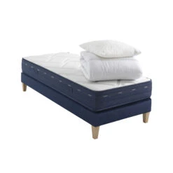 Ensemble Matelas Ressorts Et Mémoire De Forme, Sommier, Pieds, Couette Et Oreiller Rêve 500 - SOMEO 32 Ensemble Matelas Ressorts Et Mémoire De Forme, Sommier, Pieds, Couette Et Oreiller Rêve 500 - SOMEO -Magasin De Literie reve 500 mat som 90x200 cou or 3 4 fond blanc