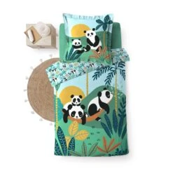 Parure De Lit Enfant Panda Life 140x200 8 Parure De Lit Enfant Panda Life 140x200 -Magasin De Literie w14l3c14020001870 3 dessus fond blanc
