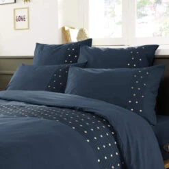 Lot De 2 Taies D'oreiller Brodées Plis Religieuses Marine 7 Lot De 2 Taies D'oreiller Brodées Plis Religieuses Marine -Magasin De Literie zoom to agathe marine 1